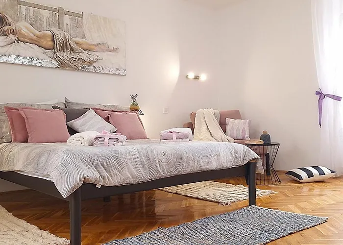 Calma Di 빌라 메덜린